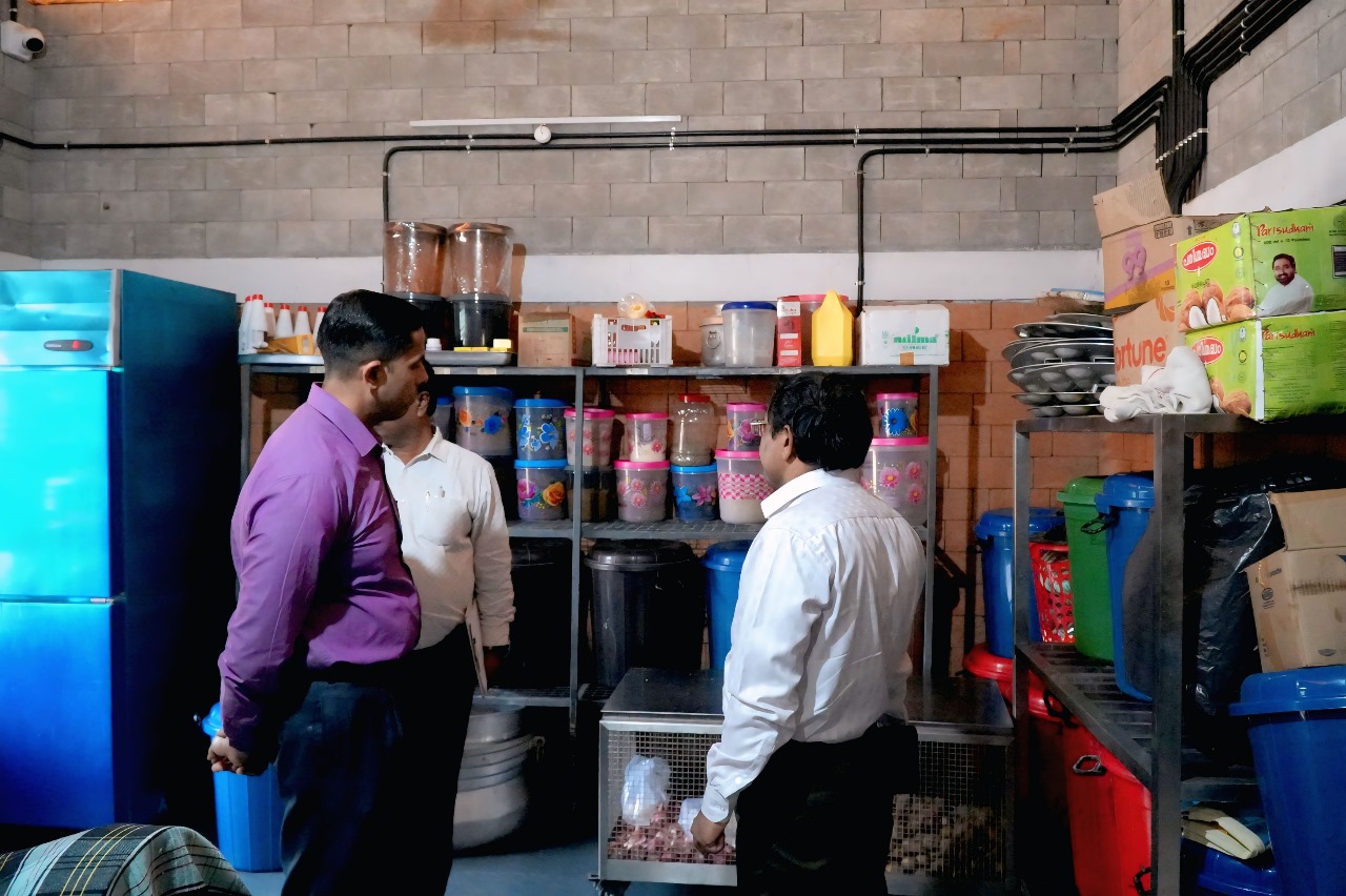 Sarin Sir campus visit — file sarin-visit-15.jpg